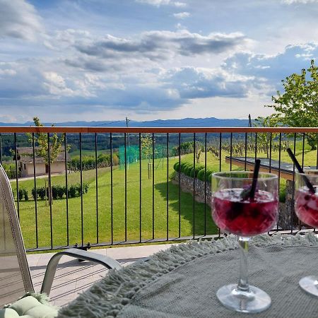 Vineyard Cottage Lan Na Hribu Semic Buitenkant foto