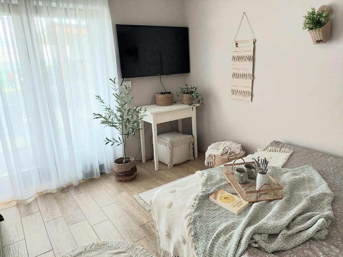 Vineyard Cottage Lan Na Hribu Semic Buitenkant foto